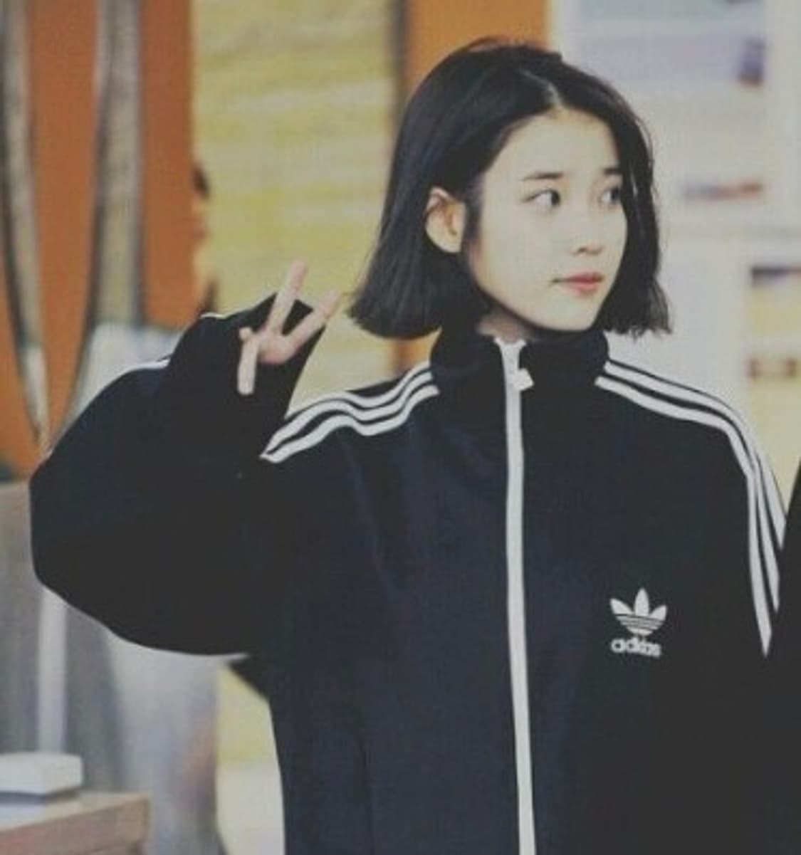 아디다스 유로파 검흰 아이유져지 상품이미지1