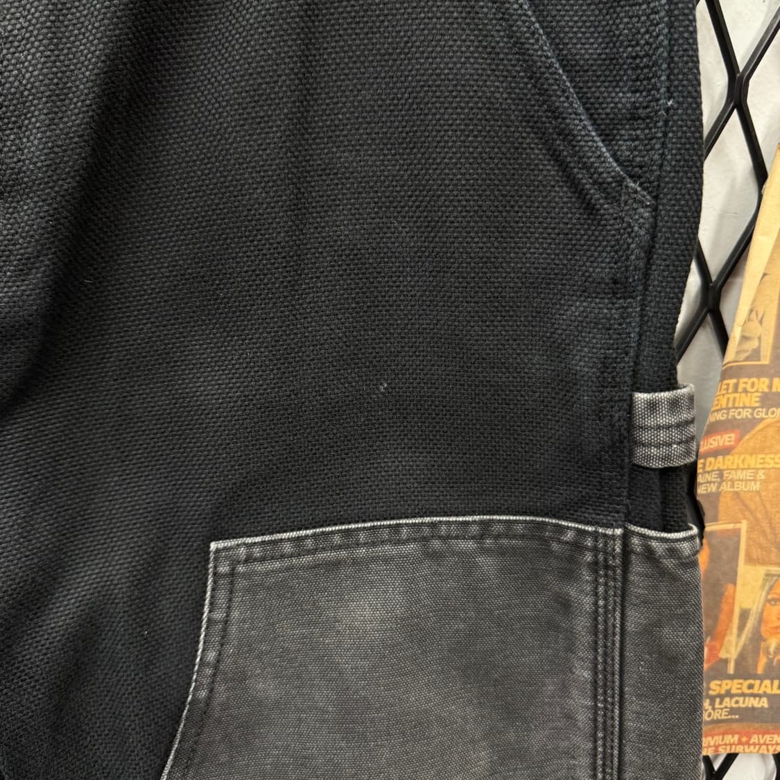 칼하트 윕 더블니 워크 팬츠 후면 포켓 로고 포인트 블랙 그레이 상품이미지7