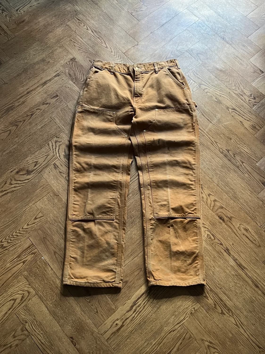 [36]칼하트 Made in USA 더티워싱 브라운 더블니 워크 팬츠 상품이미지1