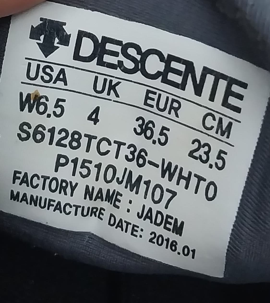 (새상품) DESCENTE 데상트 메쉬 스니커즈 235mm 상품이미지8