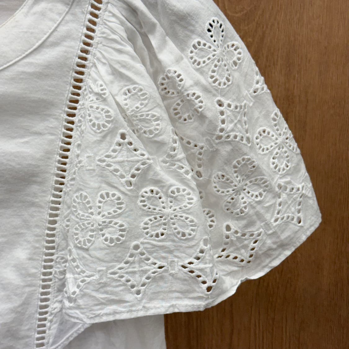 바나나 리퍼블릭 자수 퍼프 슬리브 반팔 티셔츠 코튼 블라우스 화이트 상품이미지6