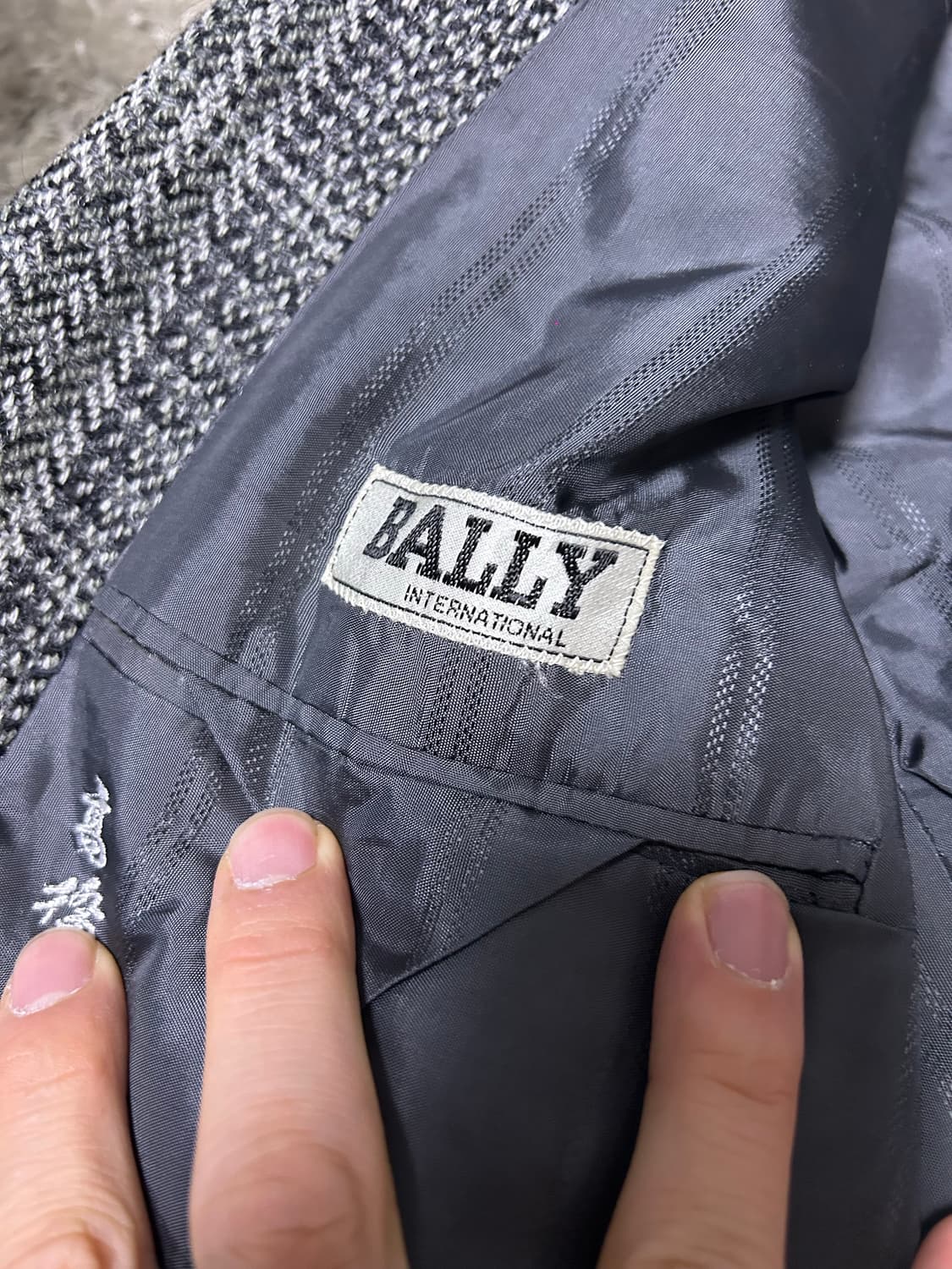 이태리제 발리 체크블레이저 사이즈 105 상품이미지4