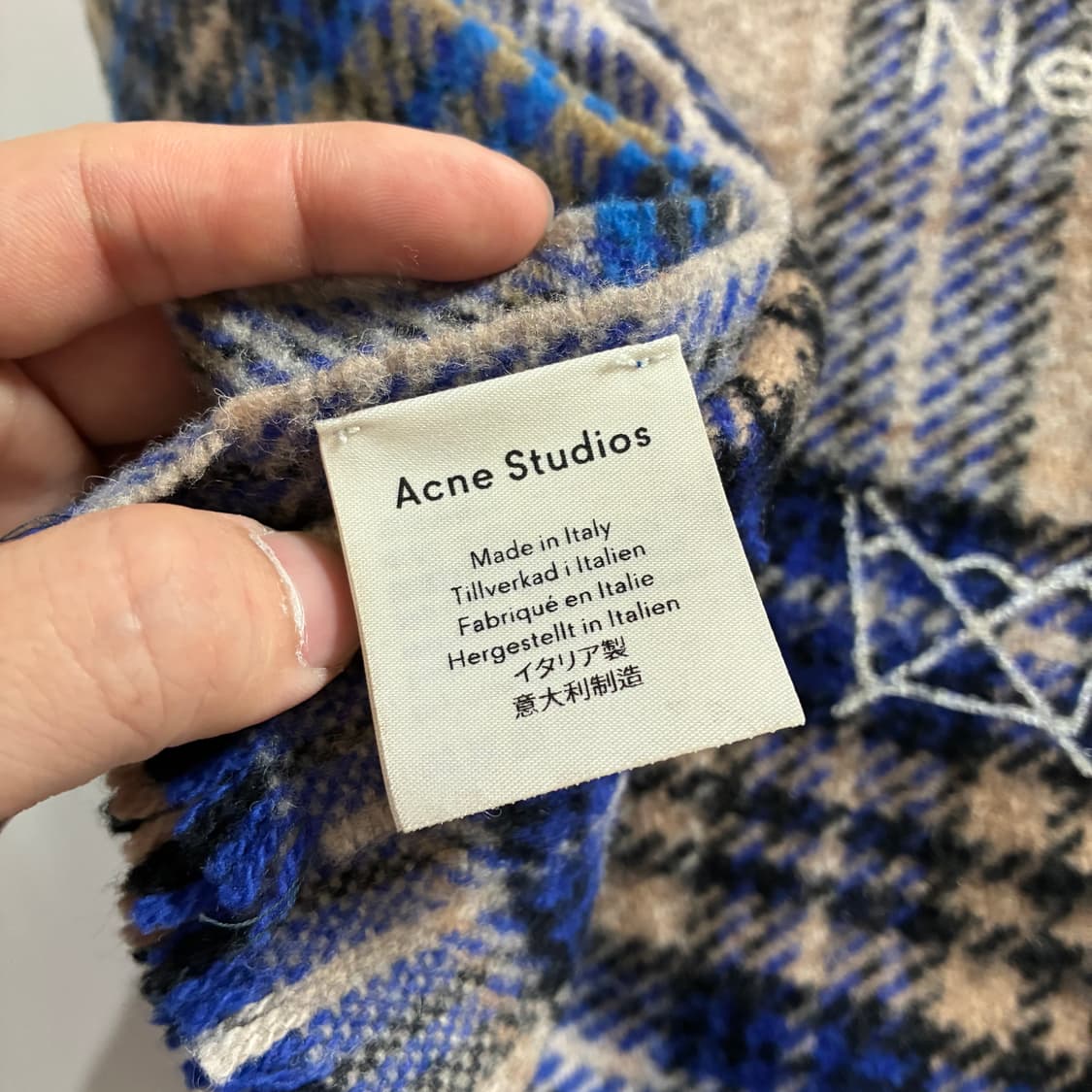 아크네 스튜디오 머플러 상품이미지4