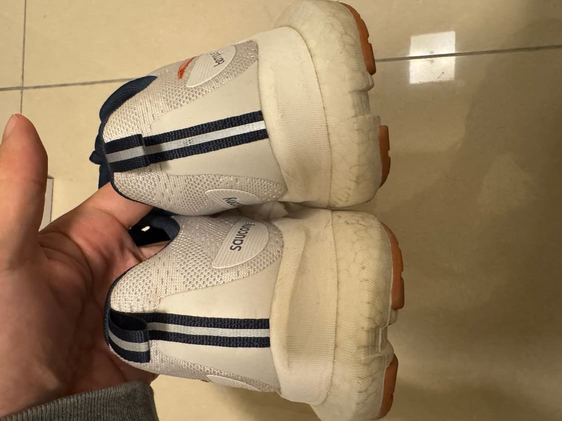 써코니 템퍼스2 러닝화 275 상품이미지4