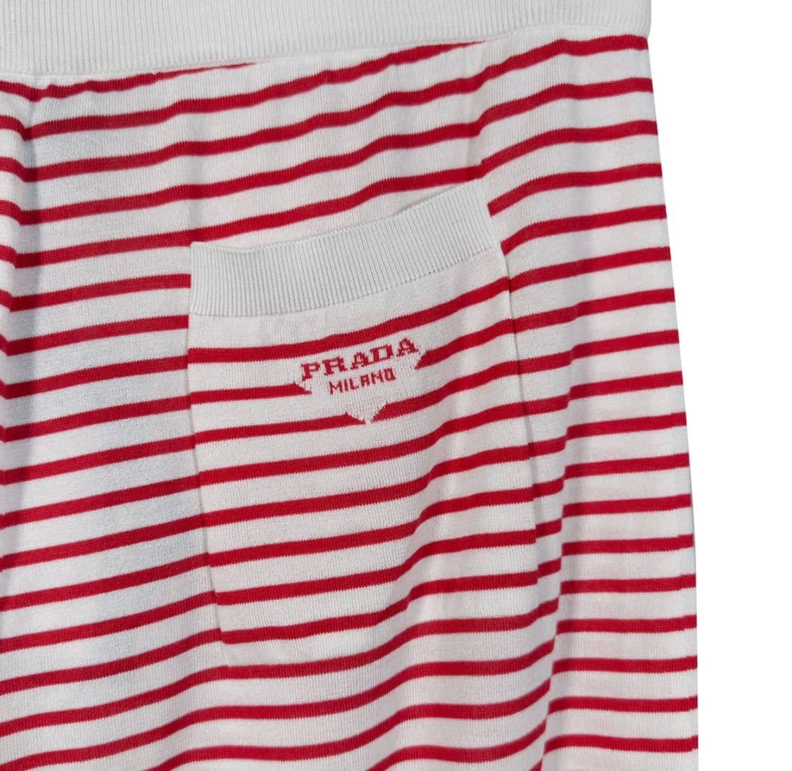 [52] 프라다 남성 실크 삼각로고 스트라이프 버뮤다 쇼츠 반바지 레드 상품이미지6