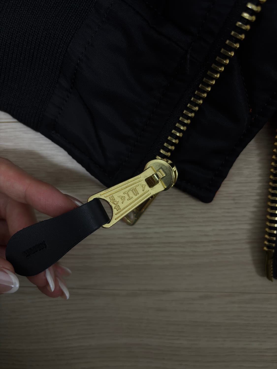 알파인더스트리 MA-1 우먼 블랙 상품이미지4