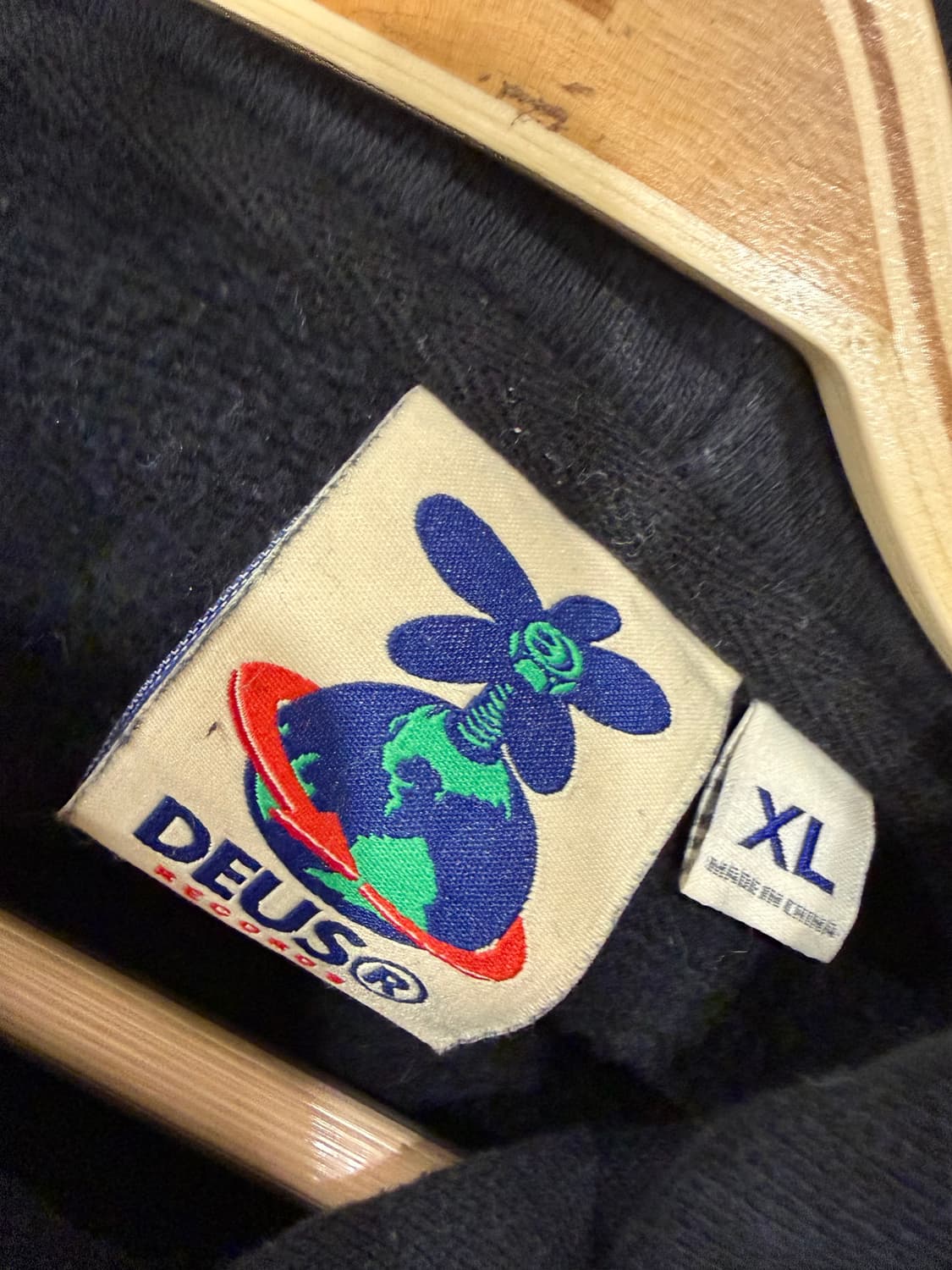 데우스 후드티 상품이미지3