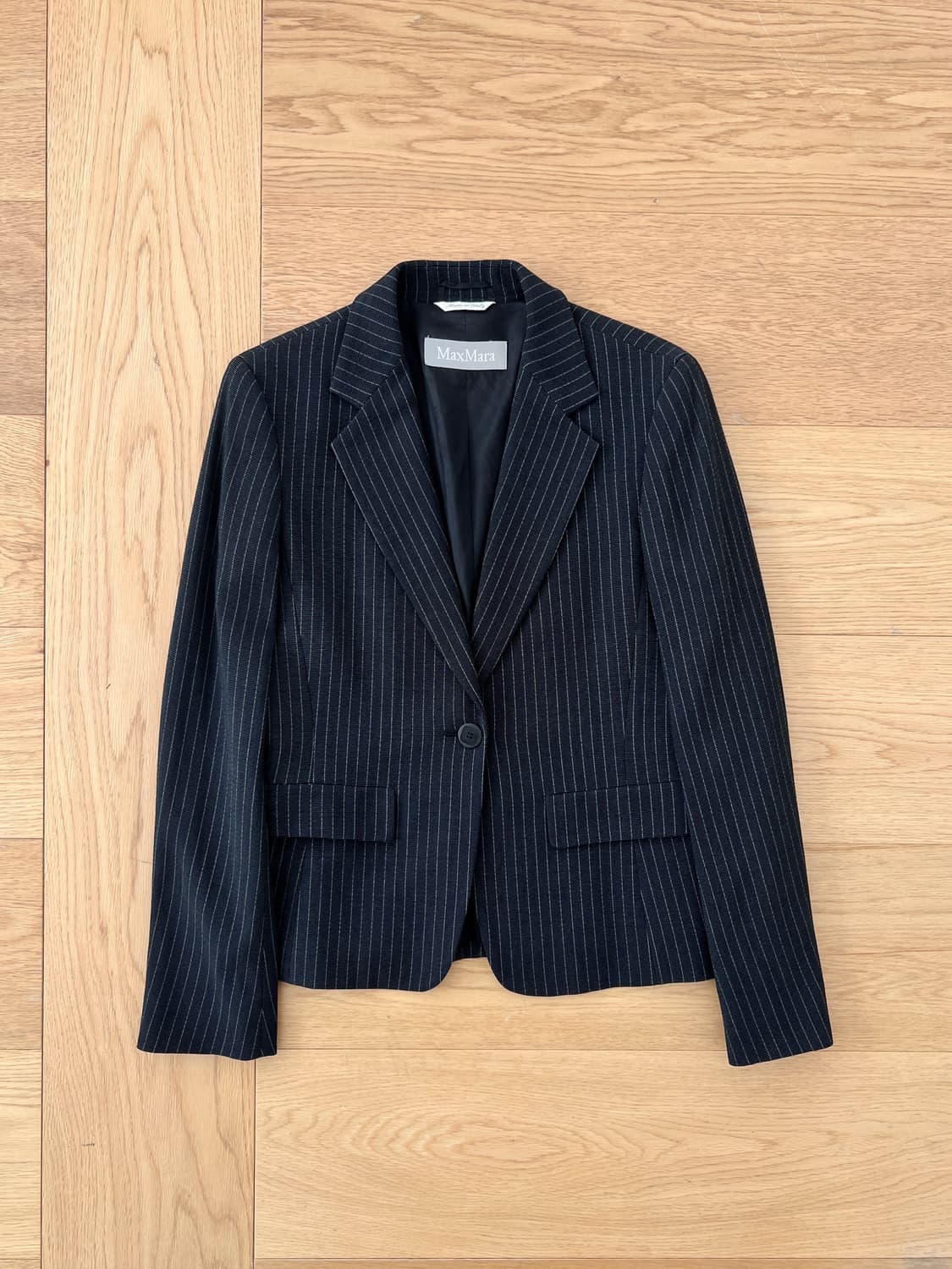 막스마라 핀스트라이프 재킷 스커트 셋업 상품이미지2