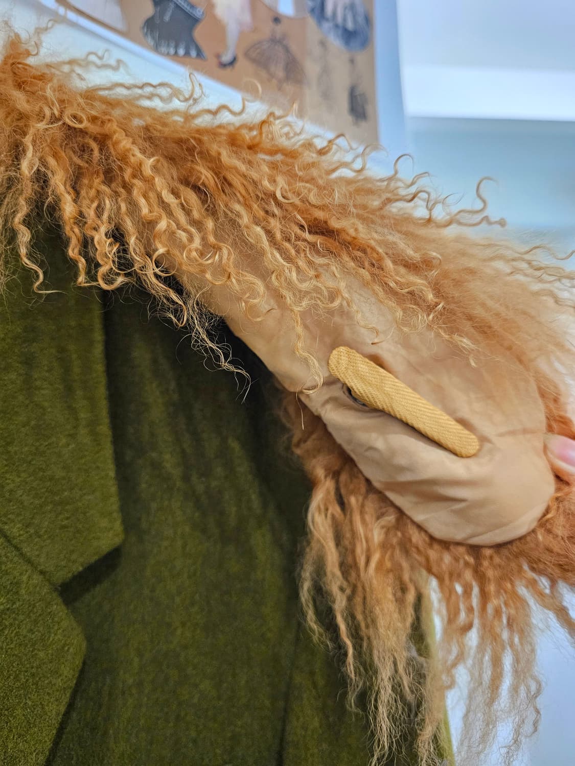 a.v.v 카라멜 양털 머플러 상품이미지4