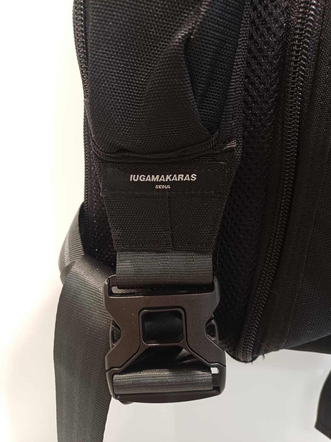 이우가마카라스 크로스백 상품이미지4