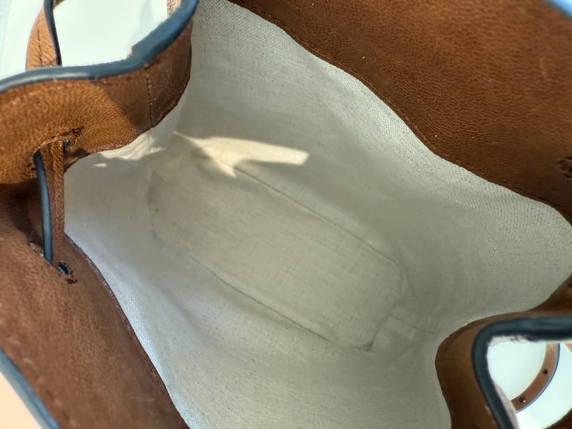 미우미우 나파 미니백 상품이미지6