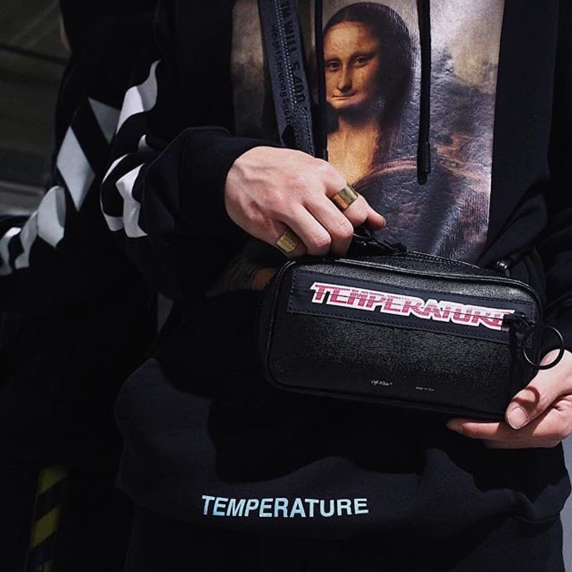 Off-White 오프화이트 TEMPERATURE 크로스백 상품이미지1