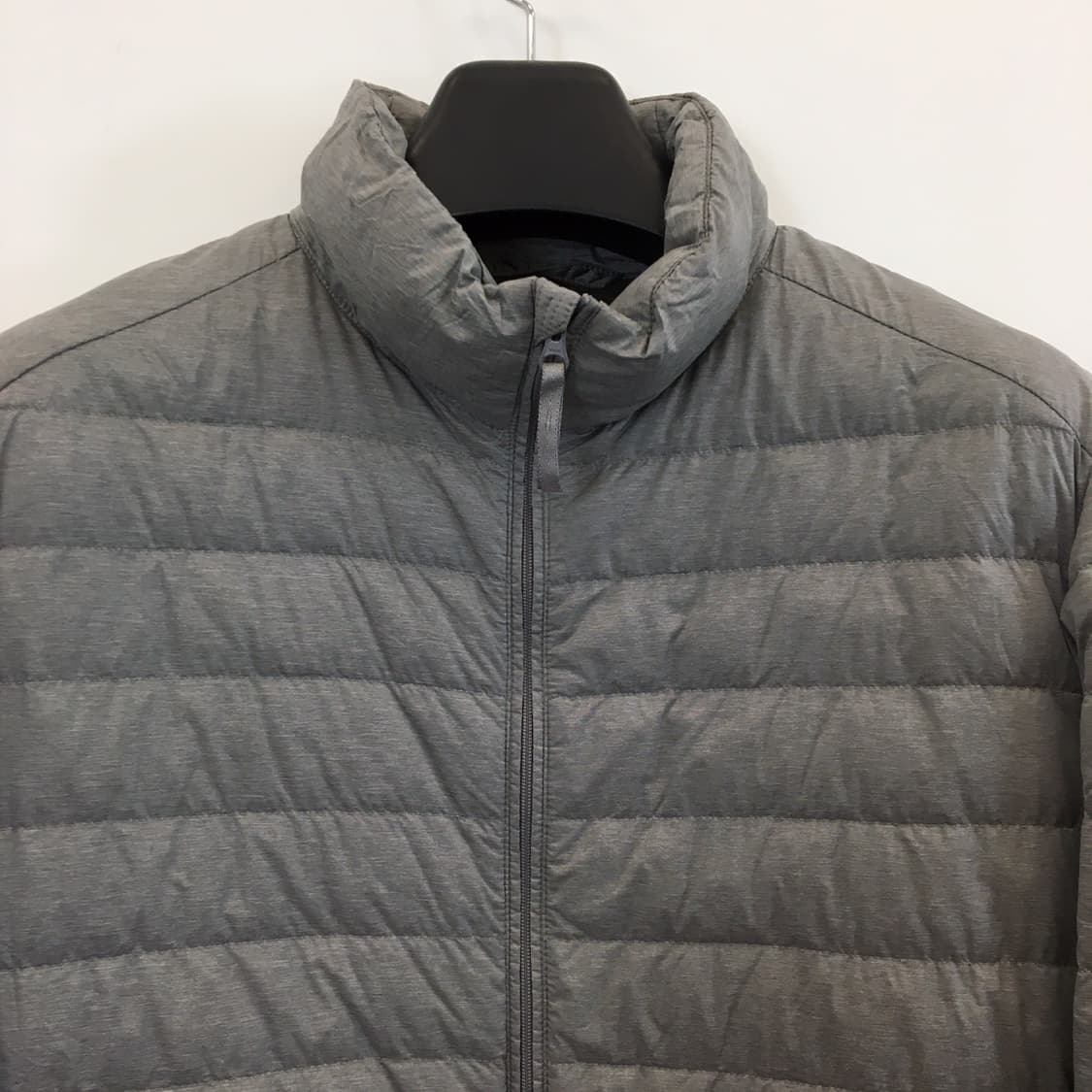 유니클로 울트라라이트다운 경량패딩 L 그레이  상품이미지2