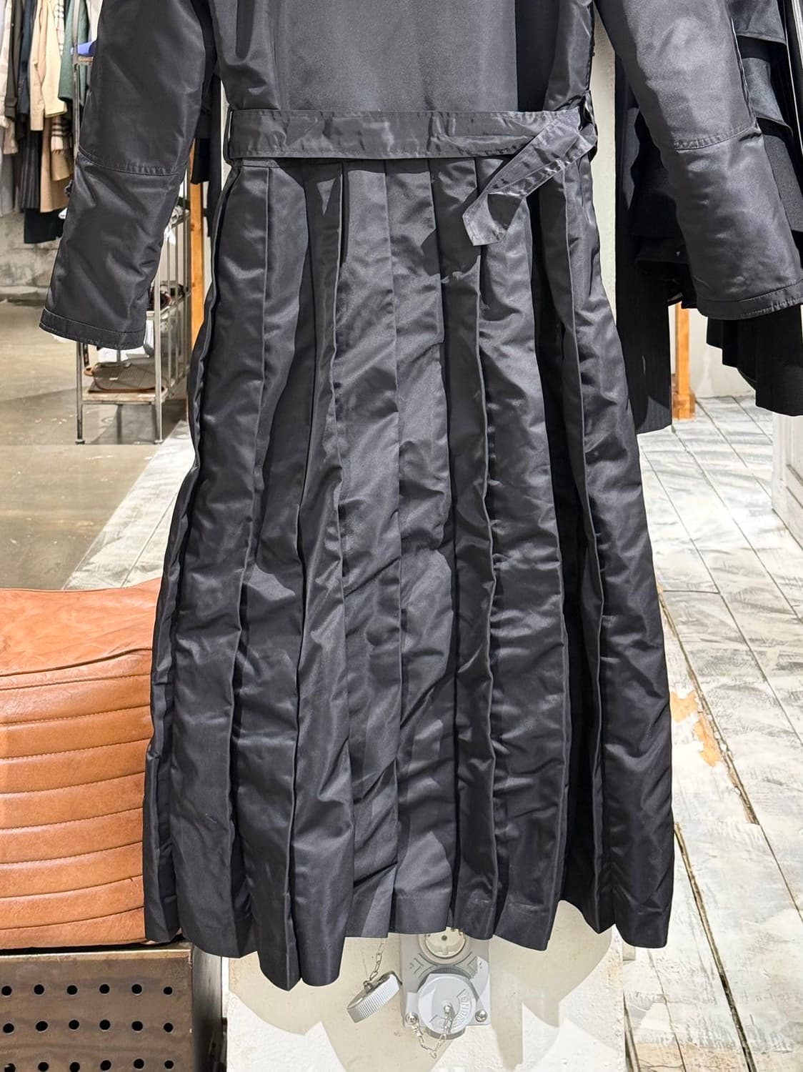 페노메논 10aw 블랙 N3B 플리츠 롱 파카 상품이미지6