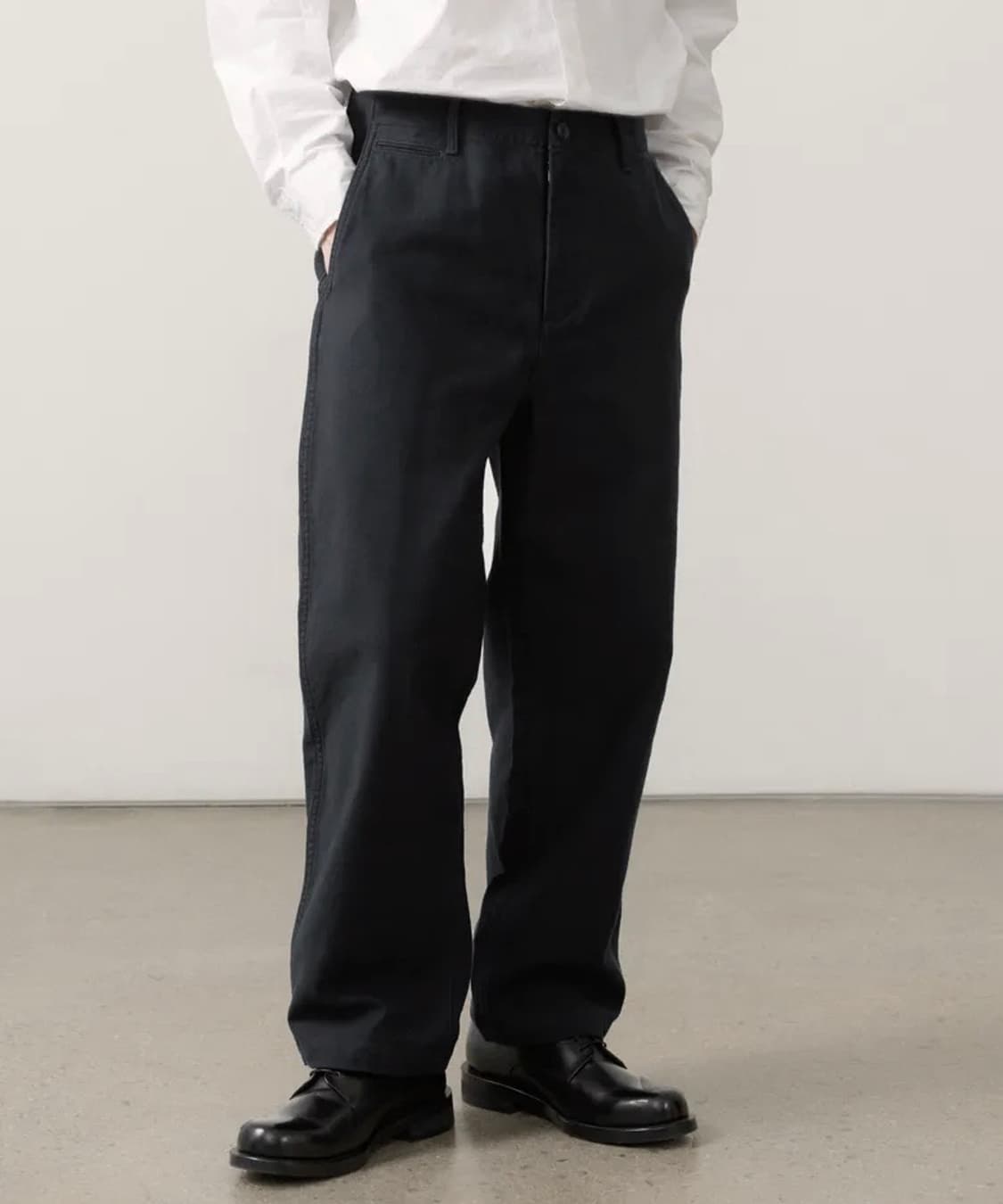무탠다드 백사틴 오피서 팬츠 28사이즈 블랙 상품이미지1