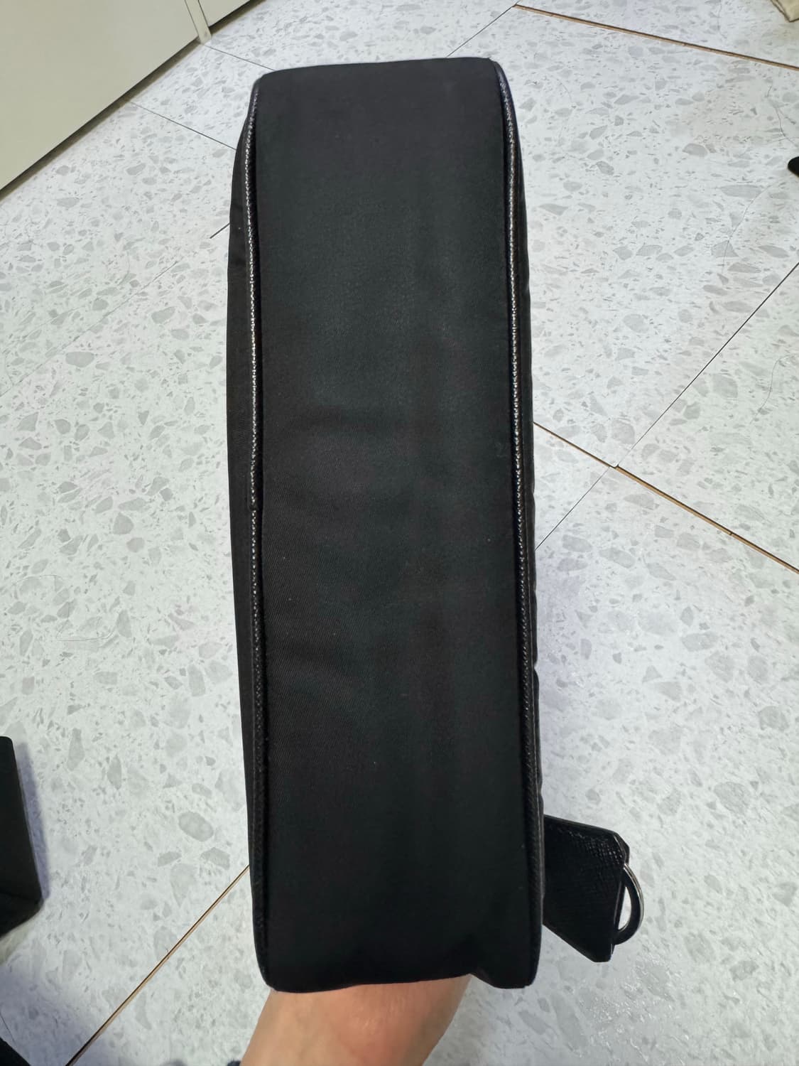 프라다 리에디션 2005 리나일론 호보백 상품이미지6