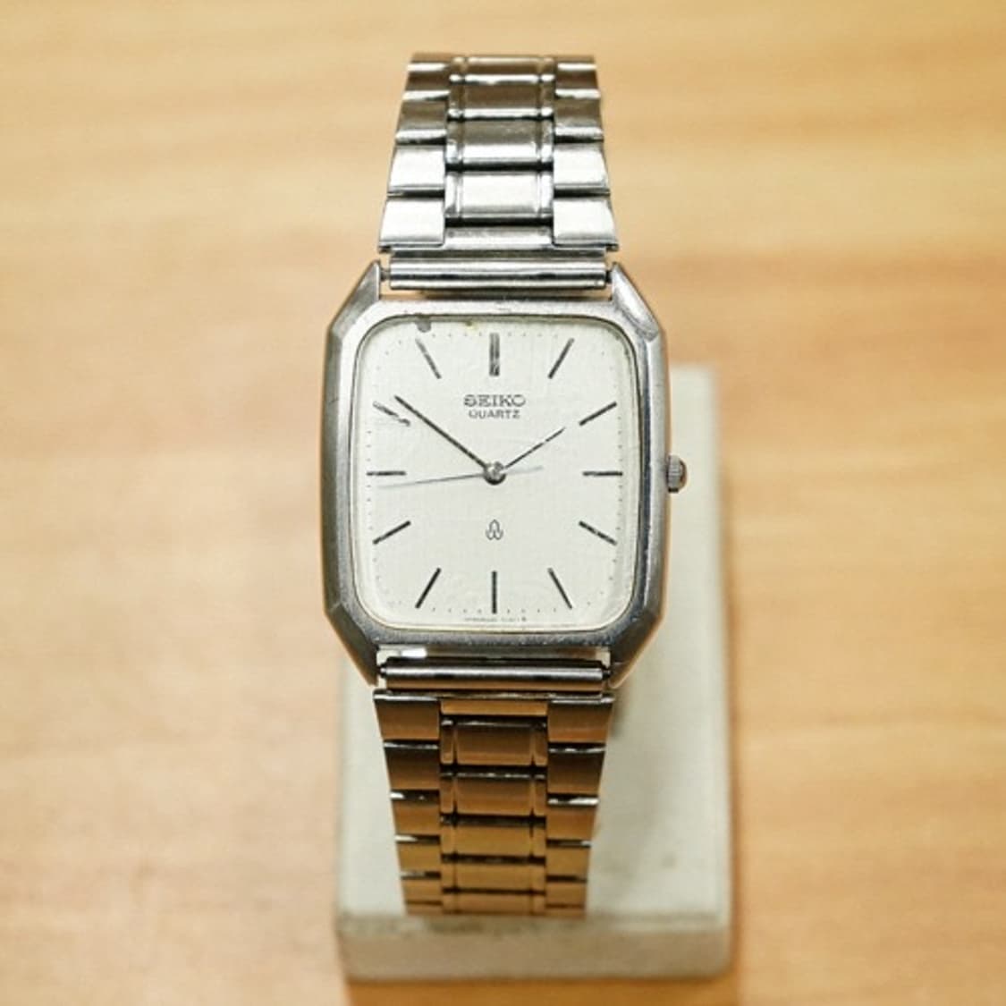 80s 세이코 옥타곤 프레임 쿼츠 시계 상품이미지1