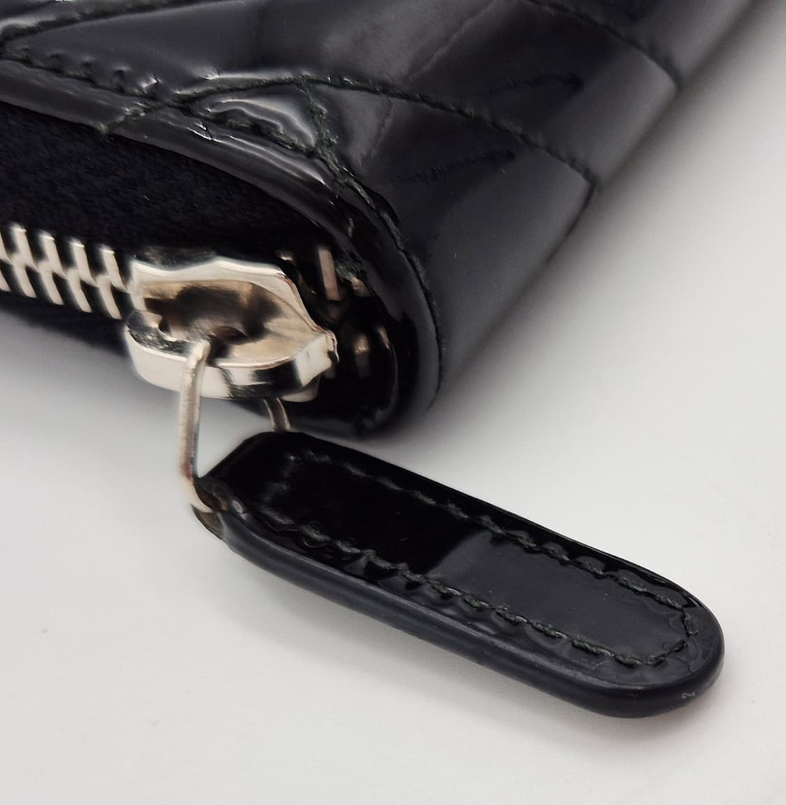 [중고명품셀렉트]샤넬 페이던트 은장 지퍼돌이 카드지갑 상품이미지5