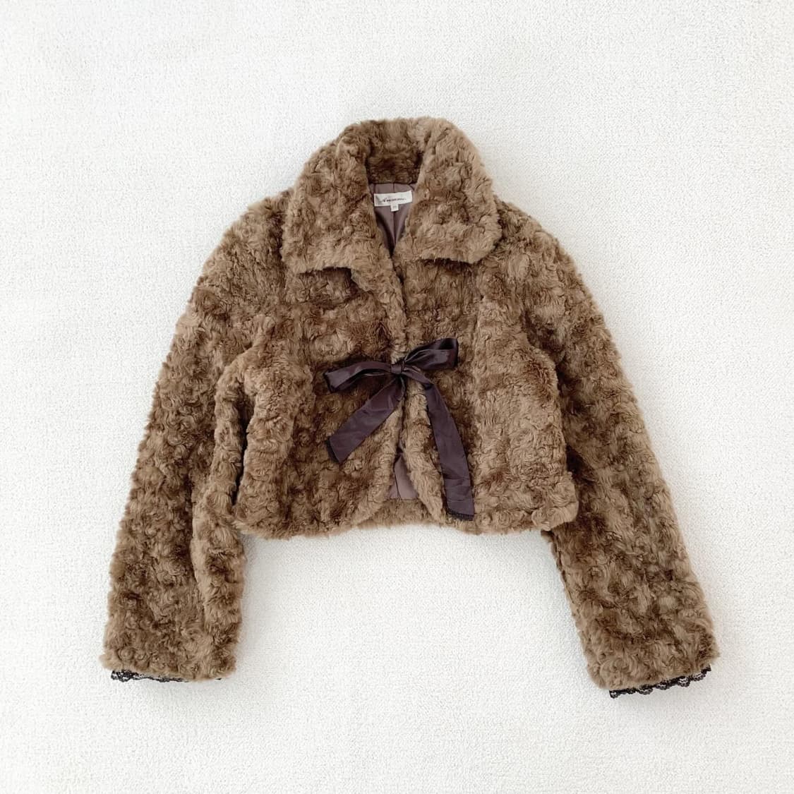 초코맛 라떼갸루 리본 퍼 자켓 상품이미지1