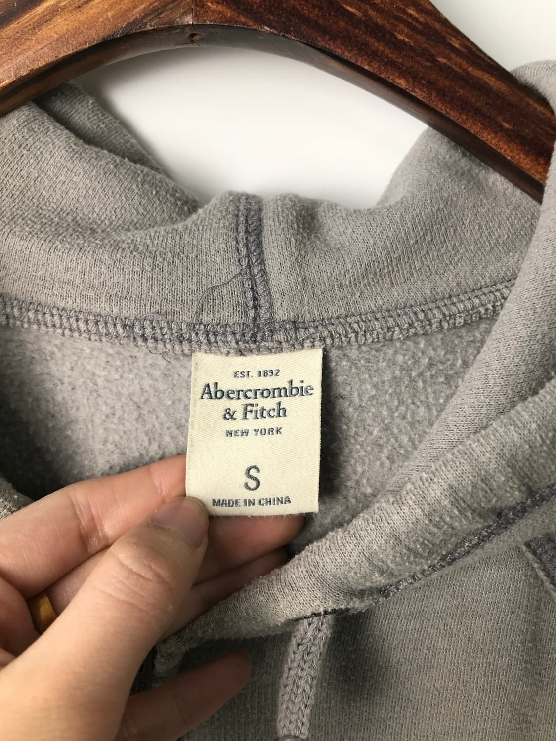 아베크롬비 y2k 와투케 그레이 후드집업 상품이미지5