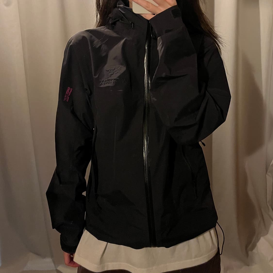 아크테릭스 고어텍스 팩라이트 쉘 여성 자켓 블랙 상품이미지2