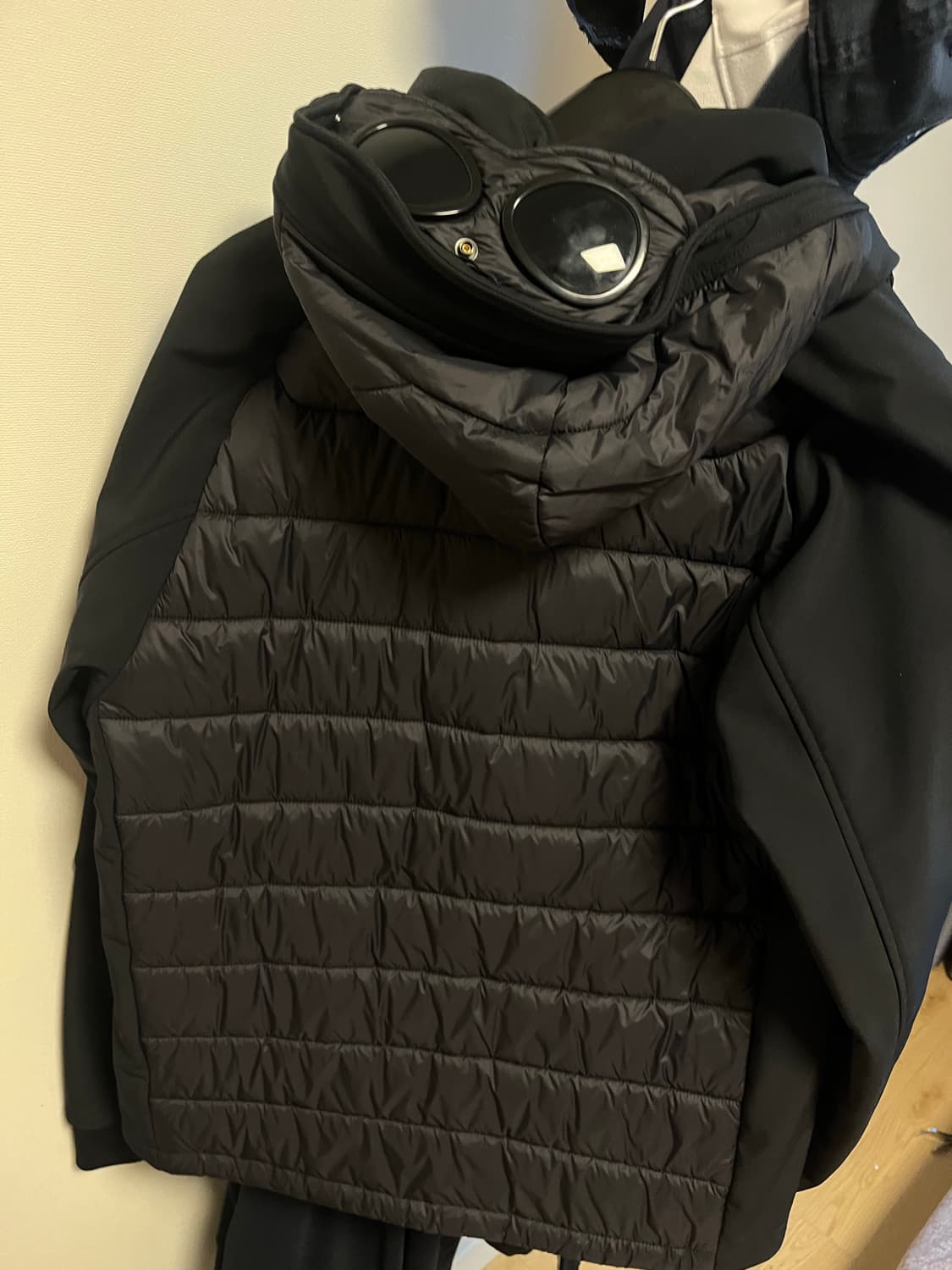 cp 컴퍼니 고글 패딩 급처 합니다 상품이미지2