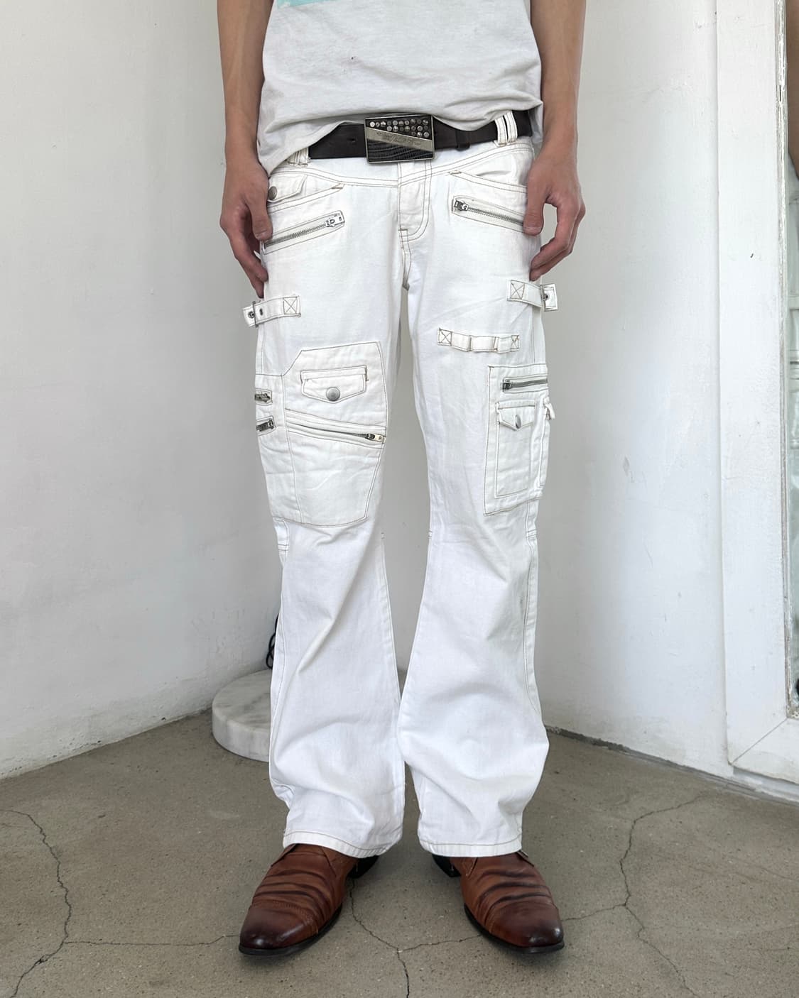 시멘틱 디자인 멀티 포켓 카고 플레어 팬츠 상품이미지1