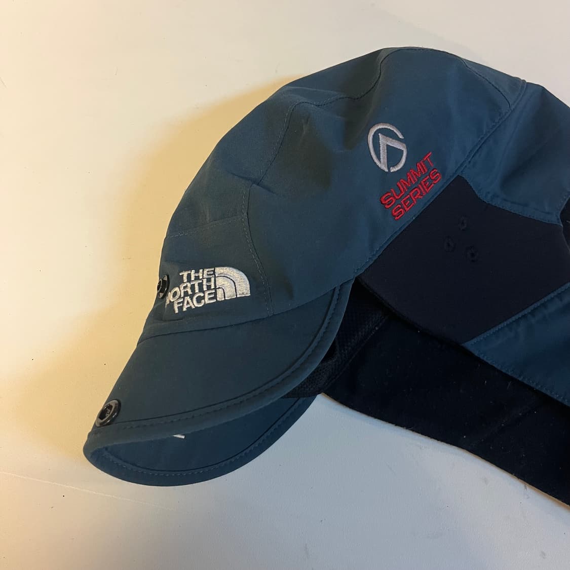노스페이스 서밋시리즈 고어텍스 이어플랩 상품이미지3