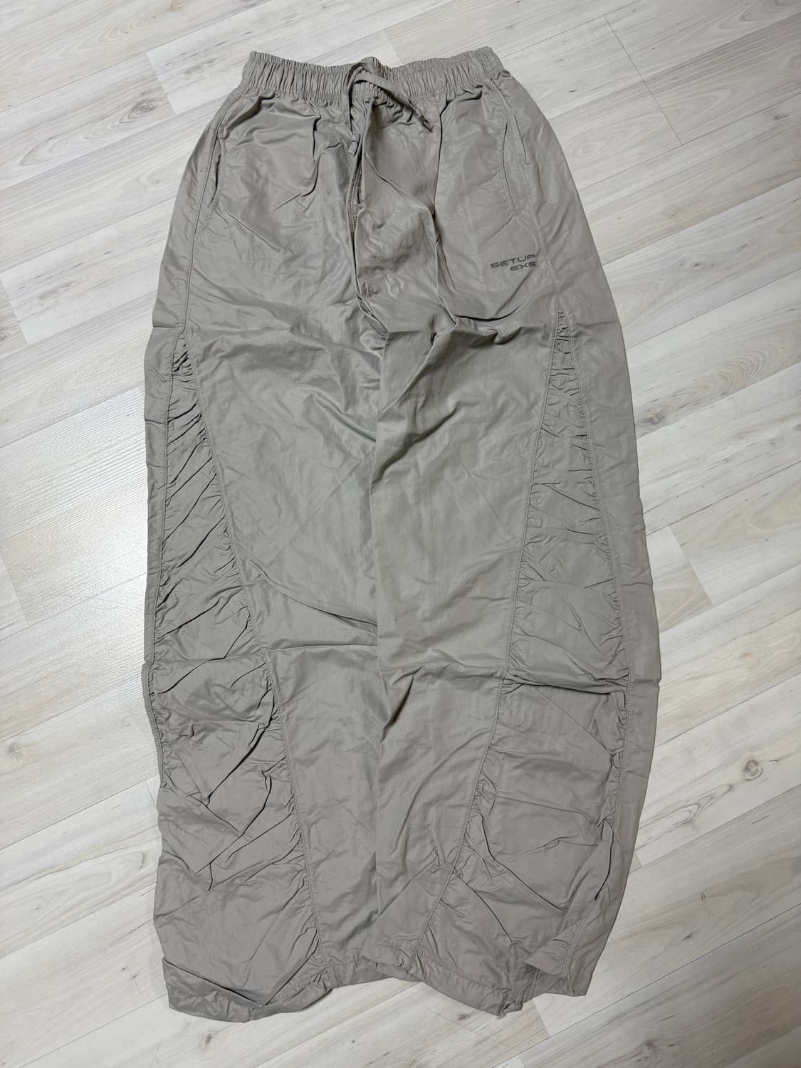 셋업이엑스이 사이드 셔링 패널 팬츠 라이트 그레이 상품이미지8