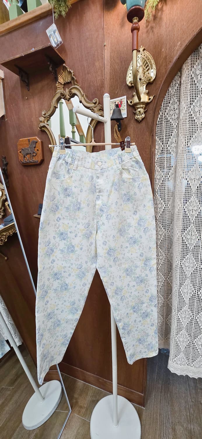 새상품 “일본 빈티지 66~77 밴딩 플라워 팬츠 LL 상품이미지2