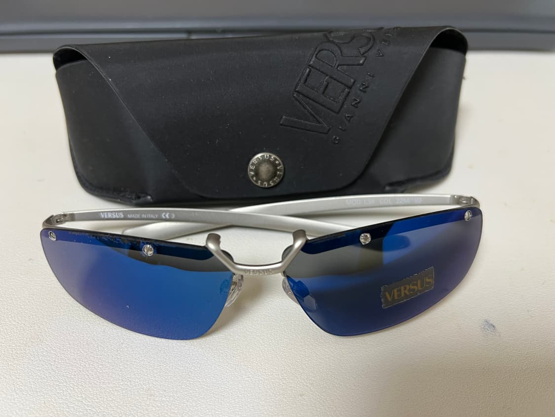VERSUS  VERSACE 선글라스 상품이미지1
