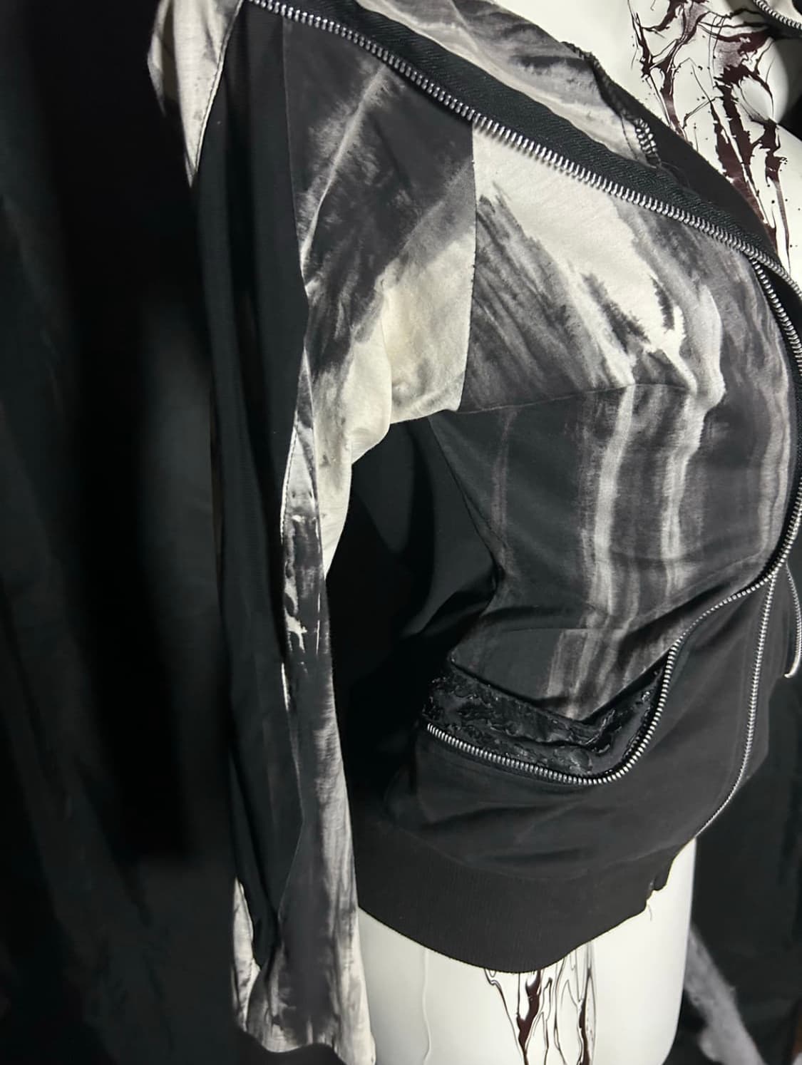 bleached hood zip-up 상품이미지2