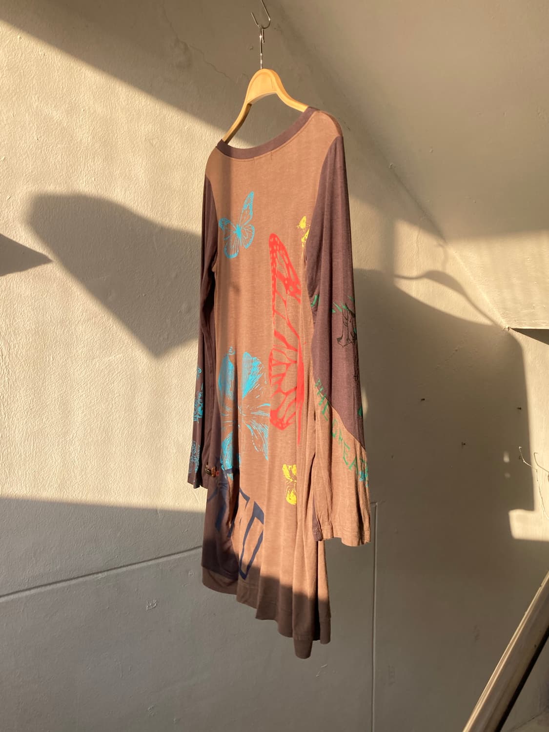 빈티지 디테일 가득 언발 티셔츠 상품이미지7