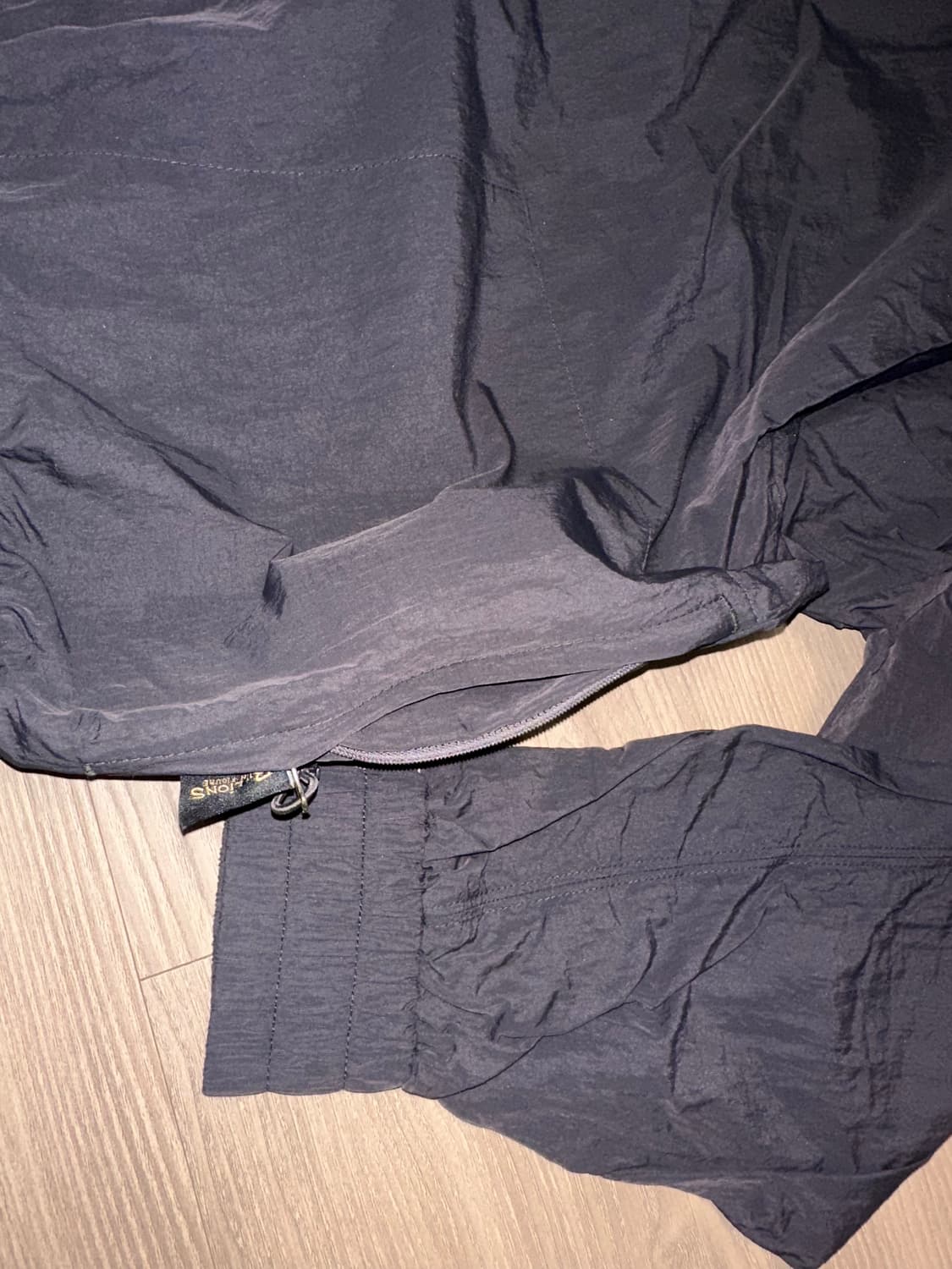 고프코어 재질 맨투맨 상품이미지3