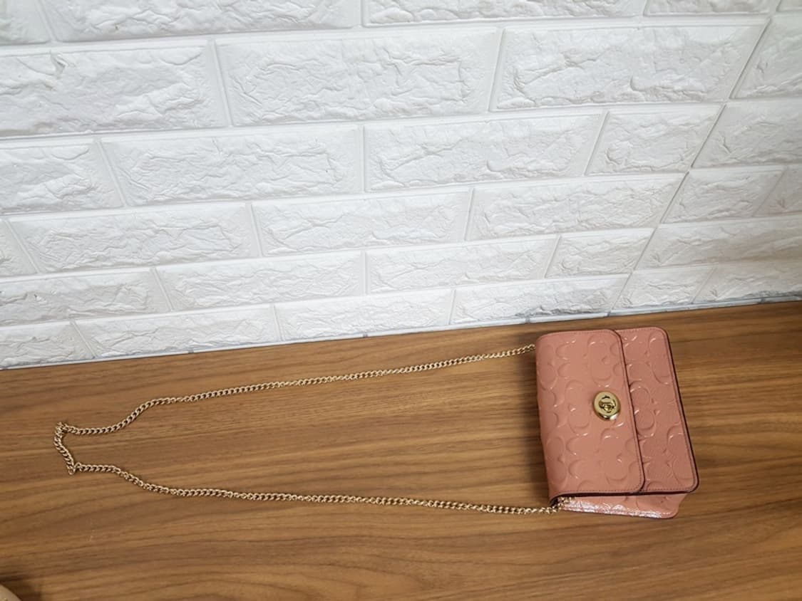 코치 미니 크로스백(에나멜 F31140) 상품이미지3