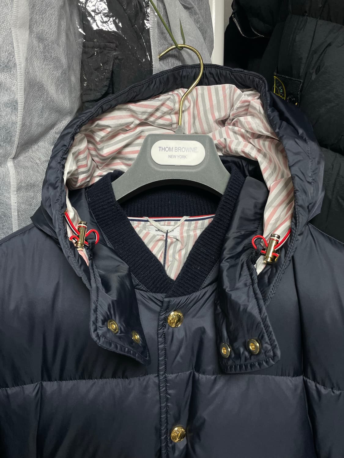 [4사이즈] 톰브라운 매트 나일론 사선 다운 코트 패딩자켓 상품이미지5