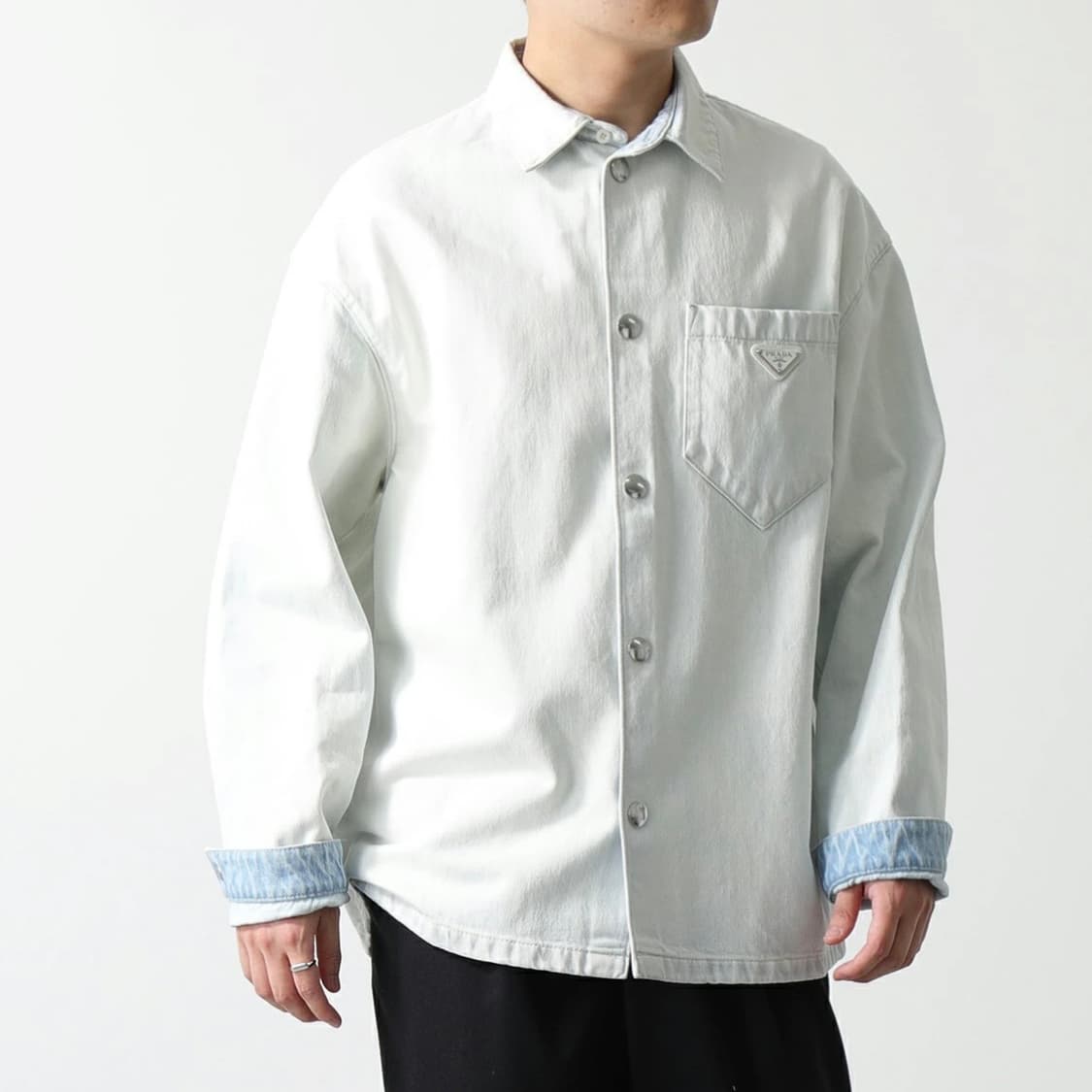 [S급/L] 프라다 삼각로고 포켓 데님 셔츠 자켓 상품이미지8