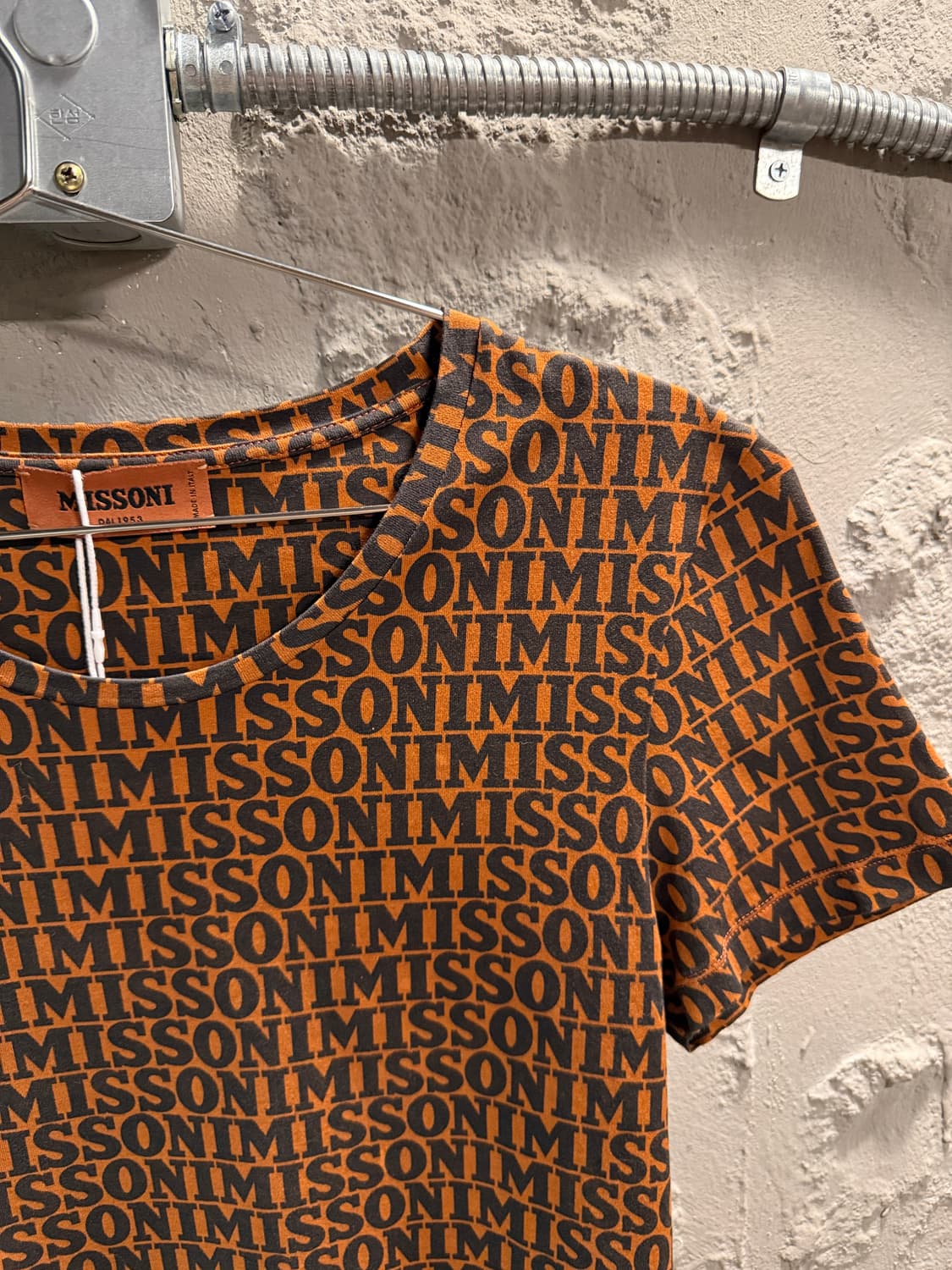 미쏘니 올오버 로고 패턴 반팔 티셔츠 브라운 M 상품이미지1