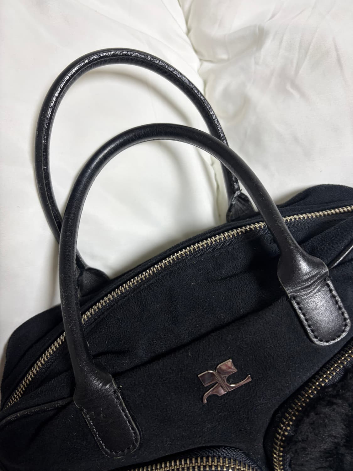 꾸레쥬 퍼 스웨이드 토트백 상품이미지4