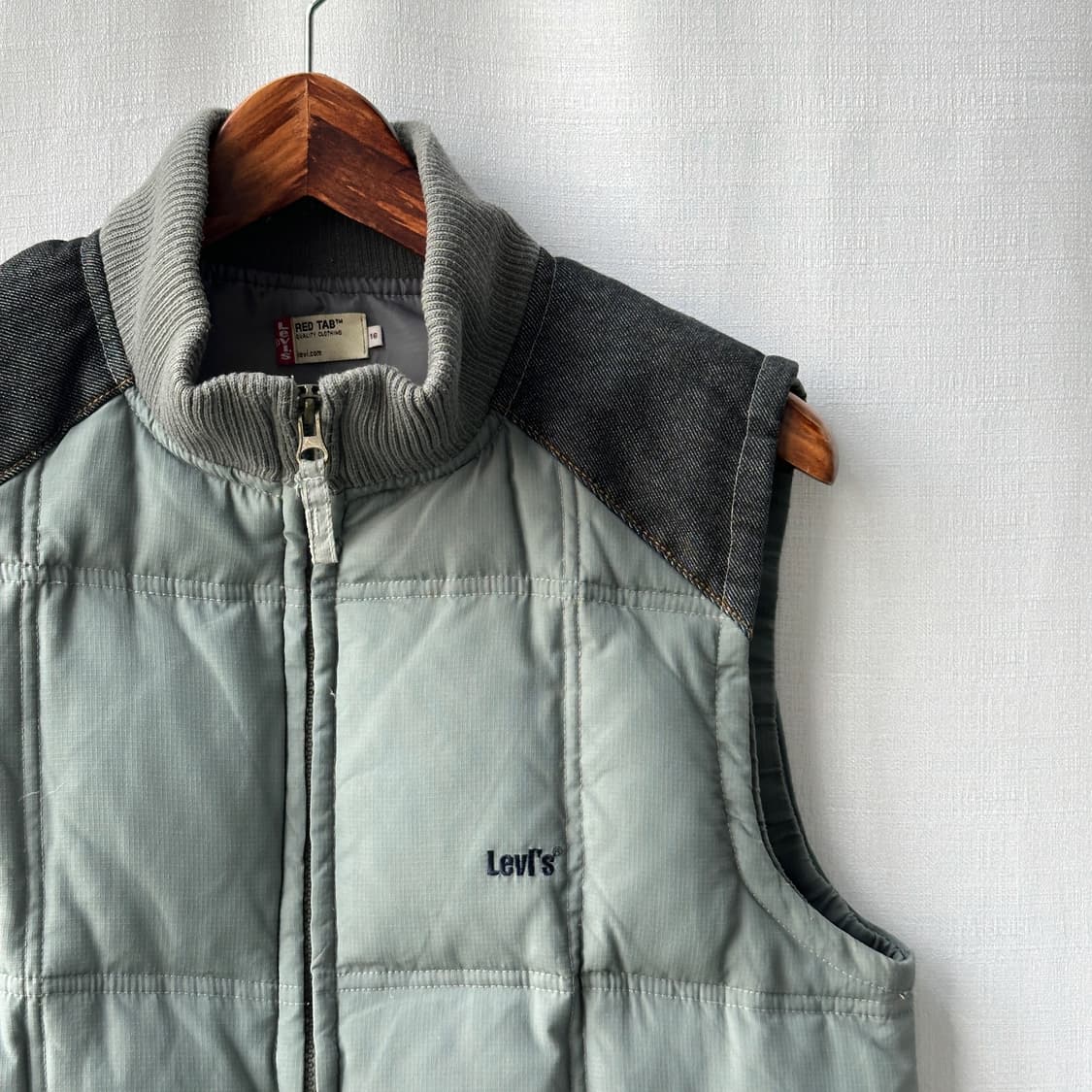 리바이스 레드탭 데님 배색 다운 베스트 16 상품이미지2