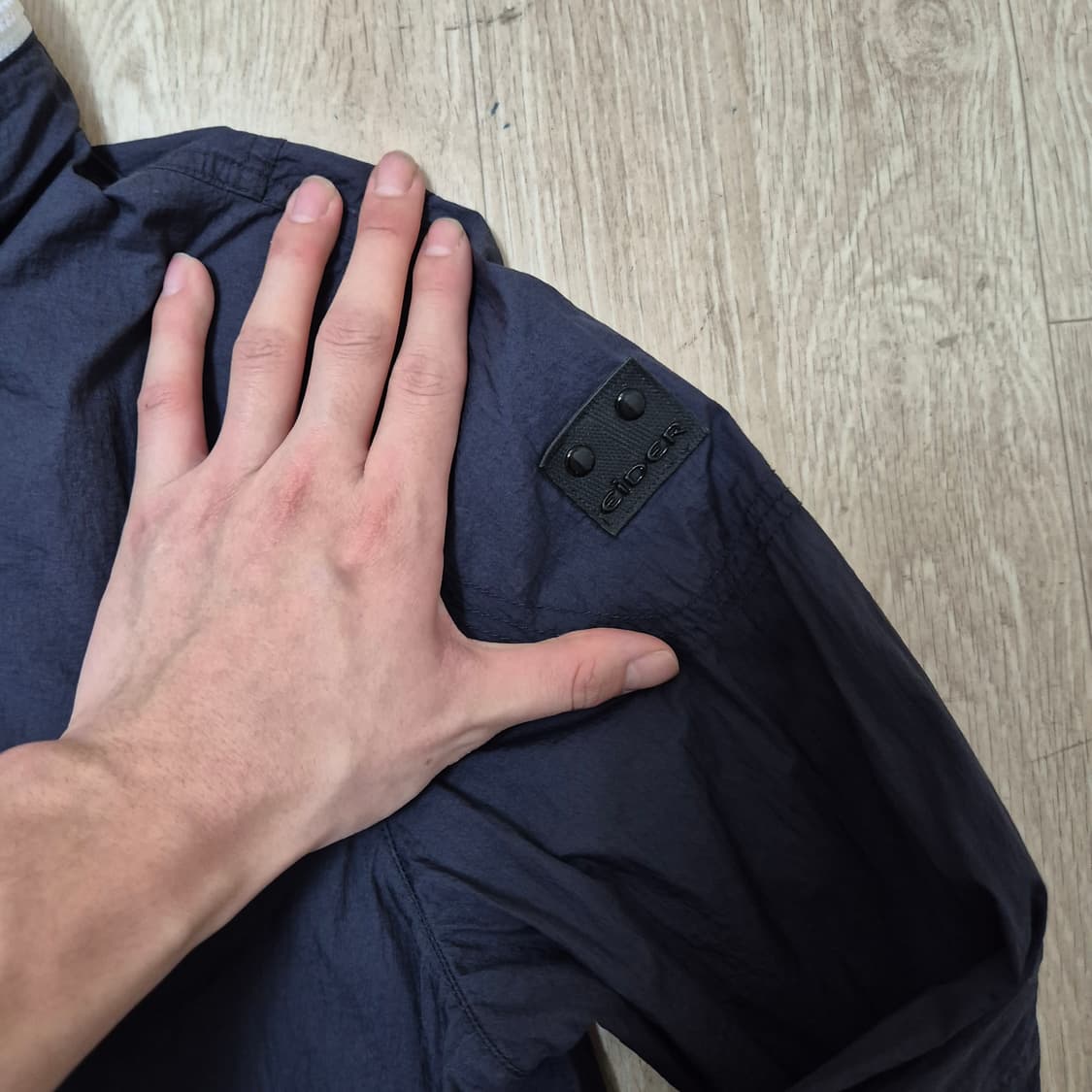 아이더 여성 와펜 히든후드 드뷰이 B 바람막이 자켓  상품이미지4