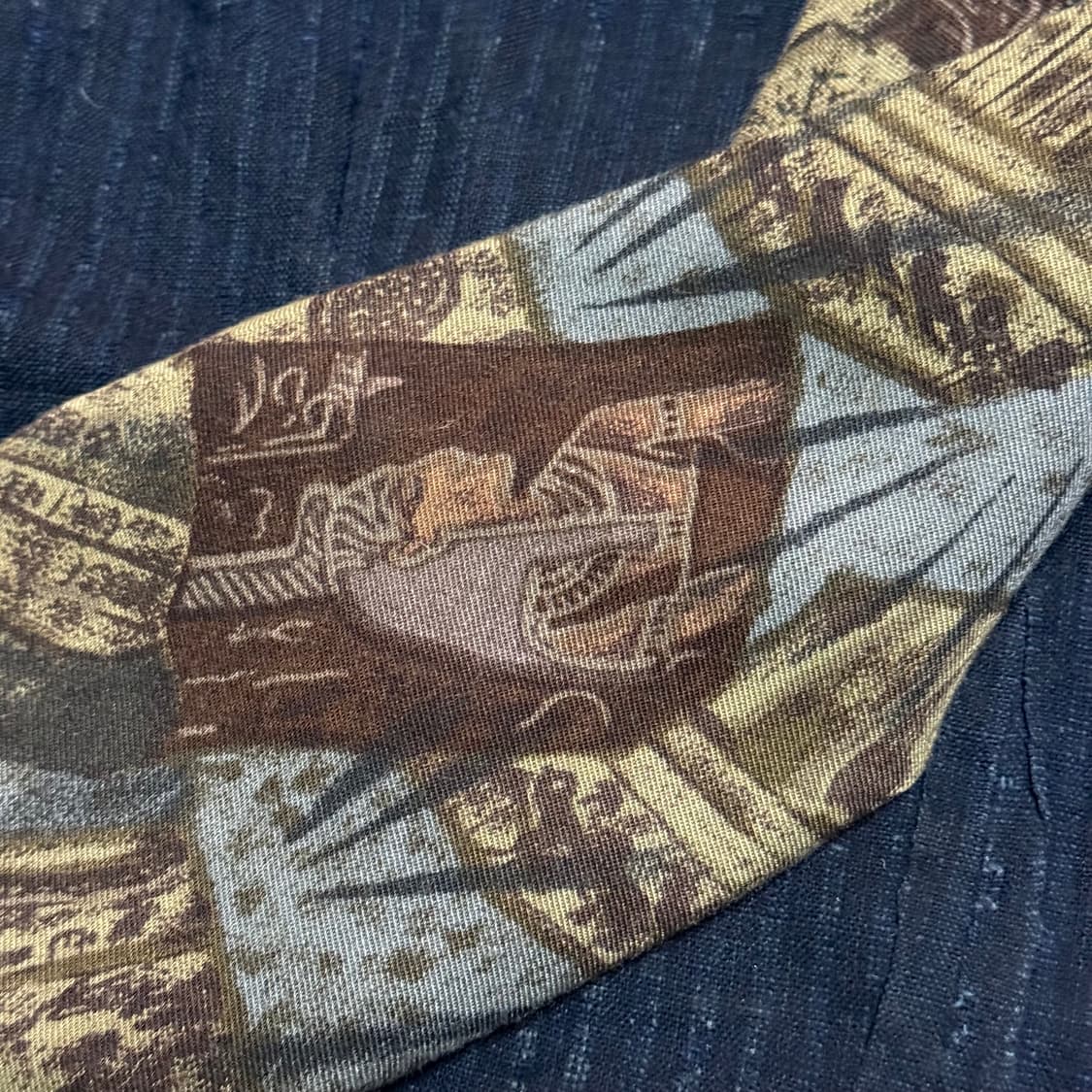 Domino 파라오닉 패턴 실크 타이 상품이미지5