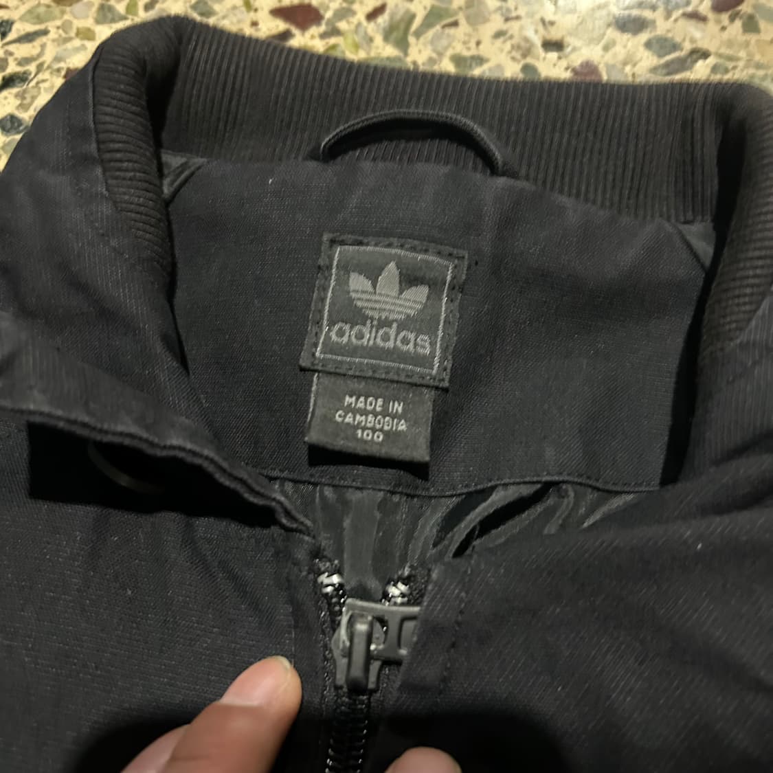 아디다스(ADIDAS) 블랙 바라쿠타 자켓 상품이미지5