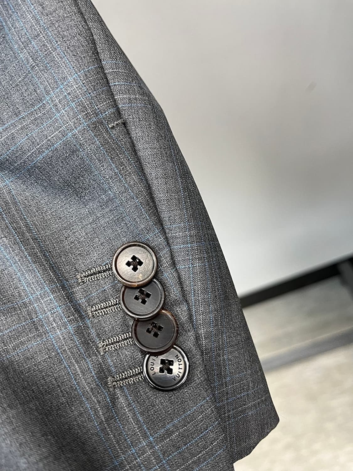 100) 루이비통 체크 블레이져  상품이미지4