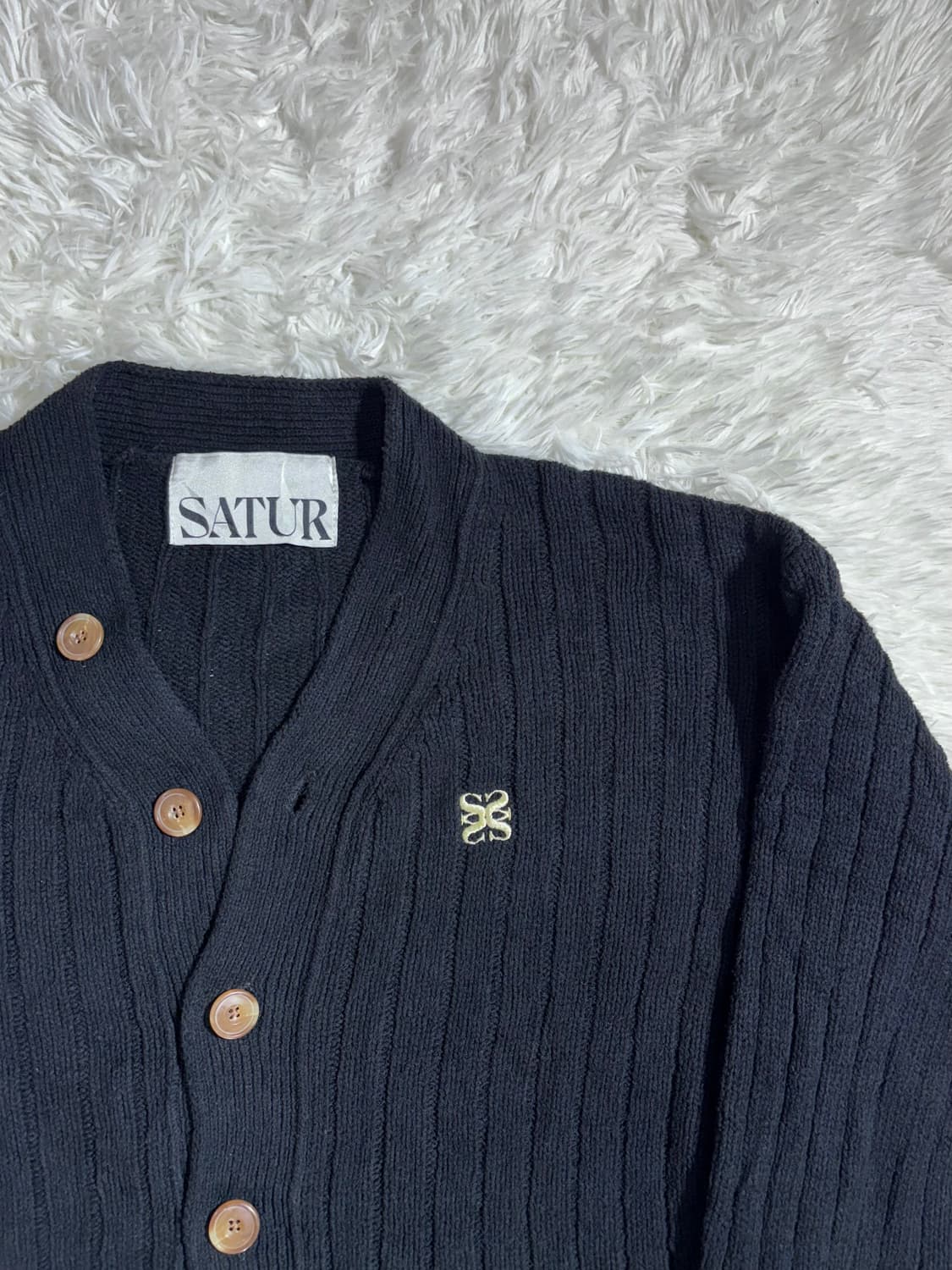 세터 블랙 스몰로고 가디건  상품이미지5