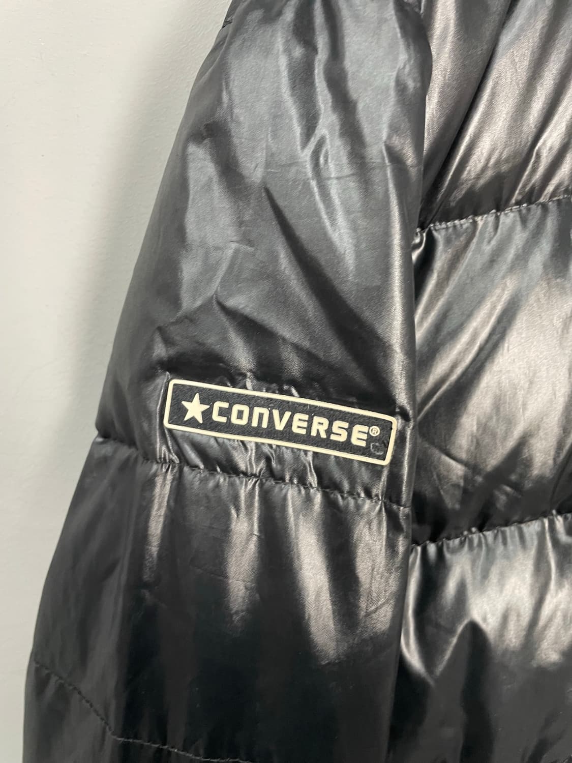 컨버스 덕다운 유광 블랙 패딩 H1734 상품이미지4