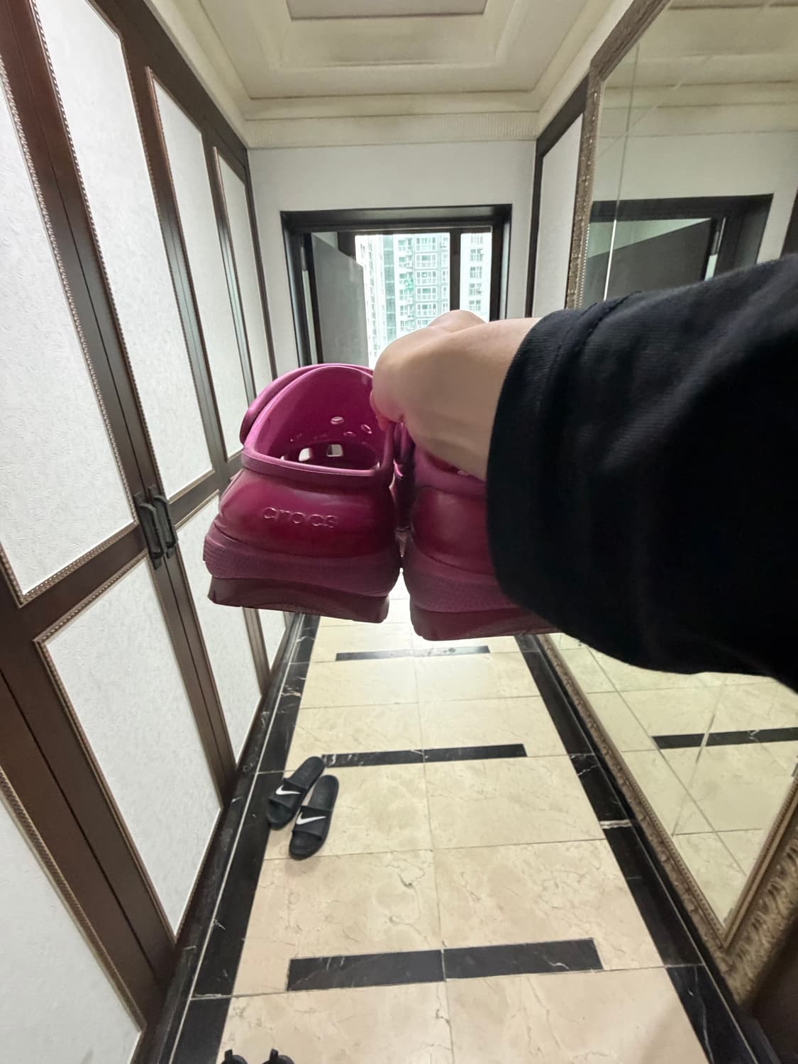크록스 메가 크러쉬 클로그 핑크 260 상품이미지5