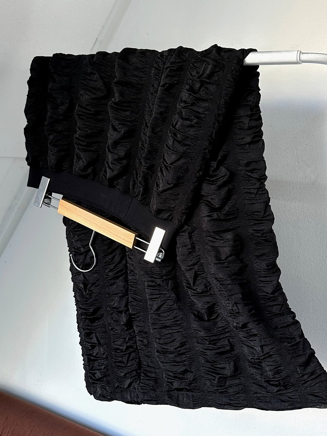 Volume shirring design long skirt 상품이미지1