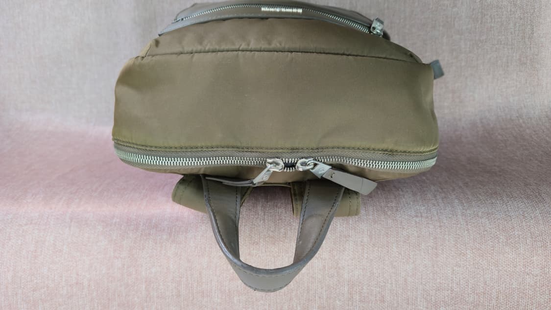 쌤소나이트의 APLEY 백팩 브라운 색상 상품이미지3