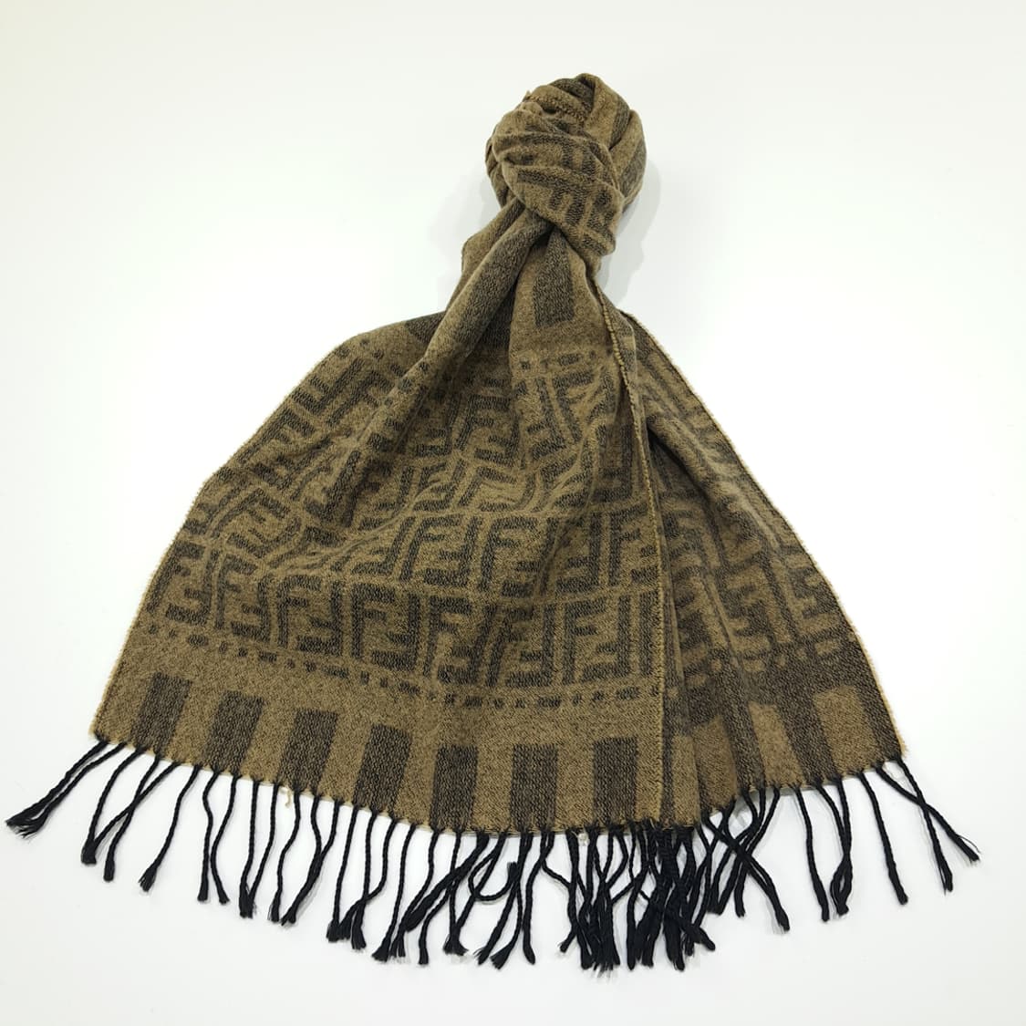 MX380 [Made in Italy] 펜디 시그니처 Zucca 로고  상품이미지2